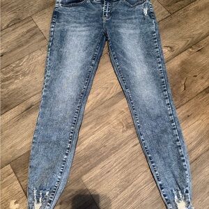 Stylish Blue Distressed Skinny Jeans